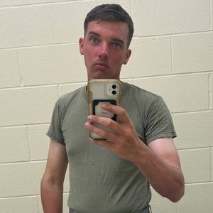 Meet your Posher, Aaron